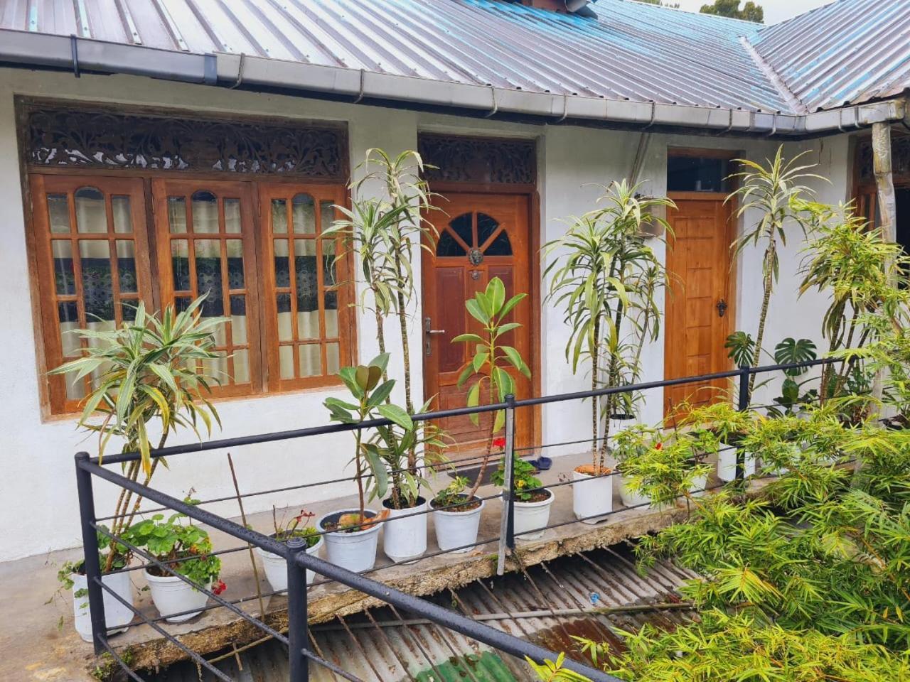 Sasru Holiday Home Nuwara Eliya Exterior photo